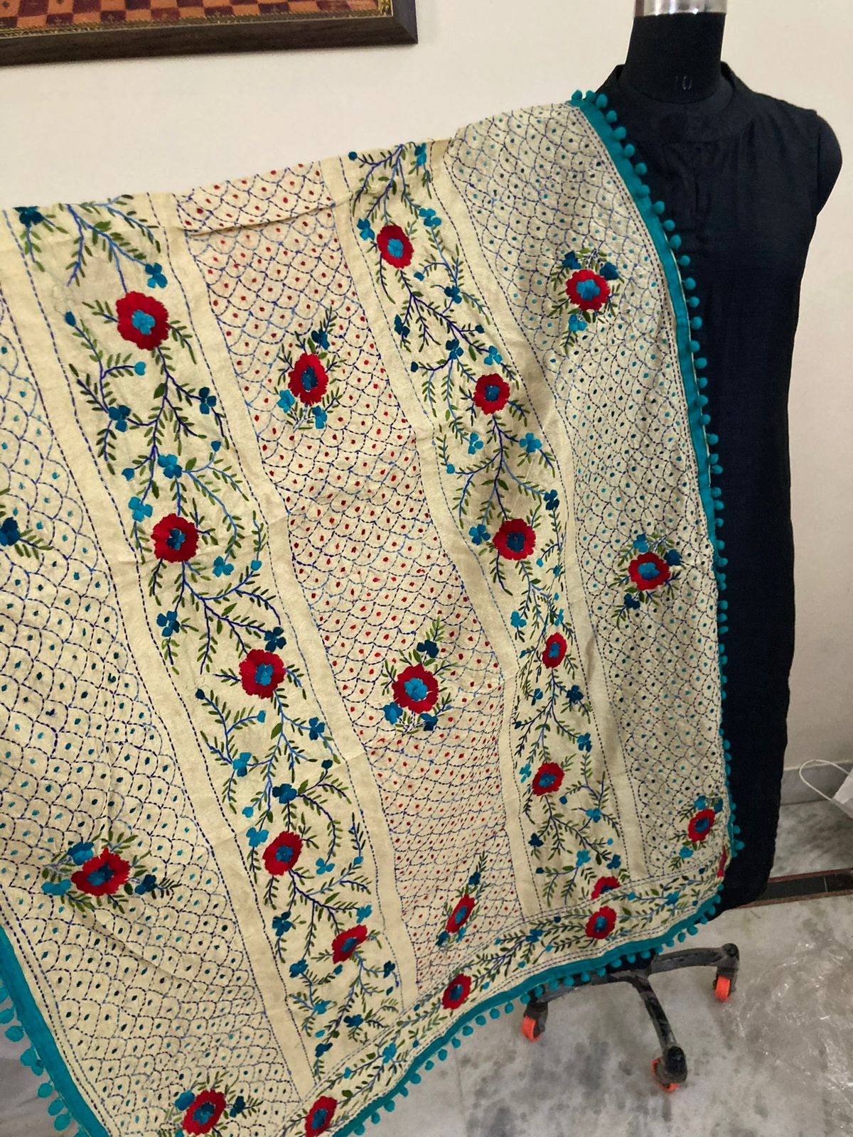 Ivory Floral Aari Embroidered Dupatta By Fashion Fusion India