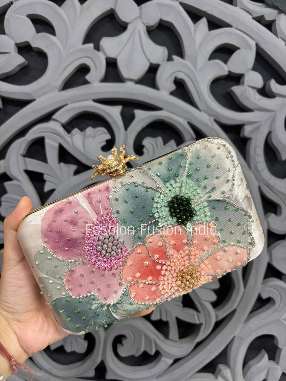 Luxury Floral Sequin Embroidered Clutch Bag