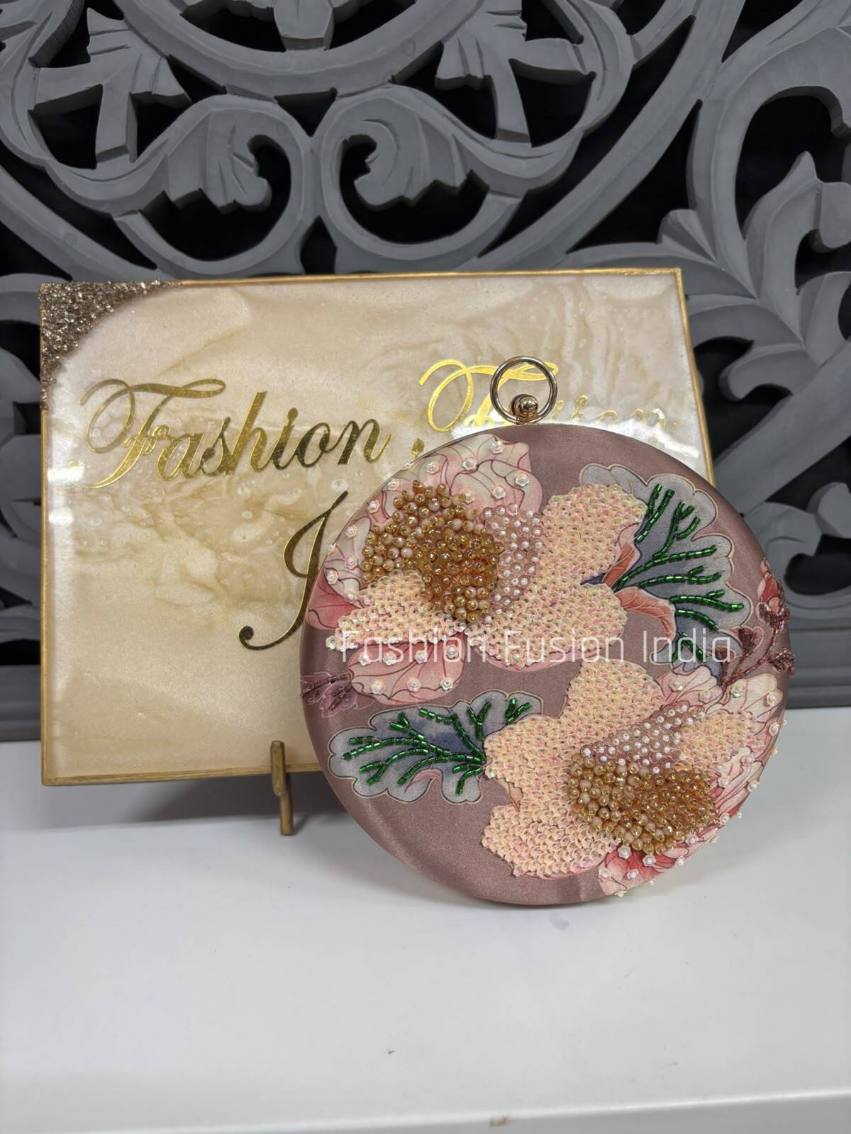 Luxury Pearl Floral Embroidered Round Clutch Bag for Women