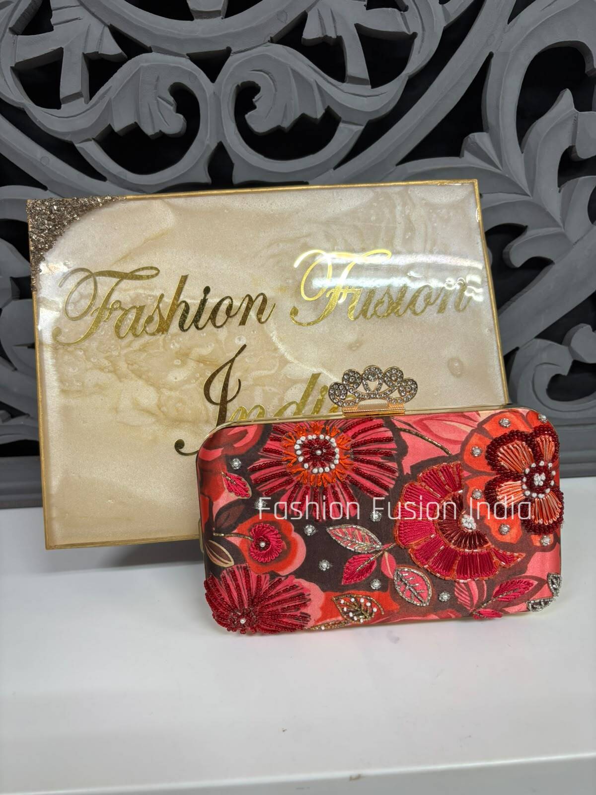 Luxury Red Floral Embroidered Clutch Bag for Women