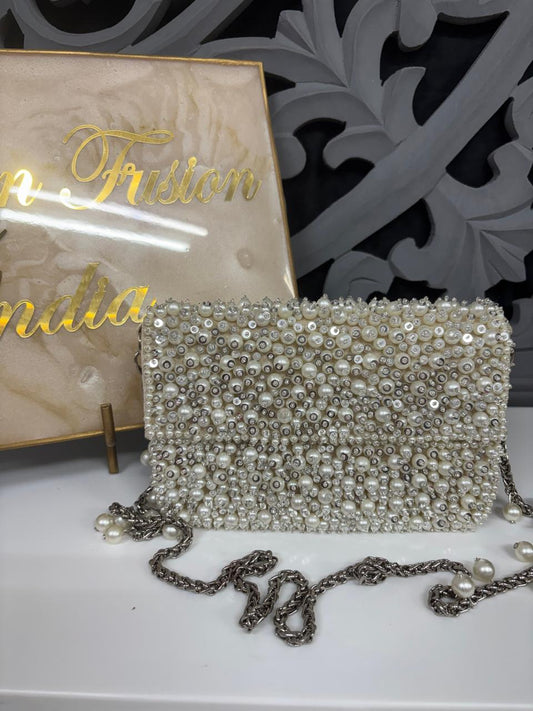 White Pearl Hand Clutch Bag